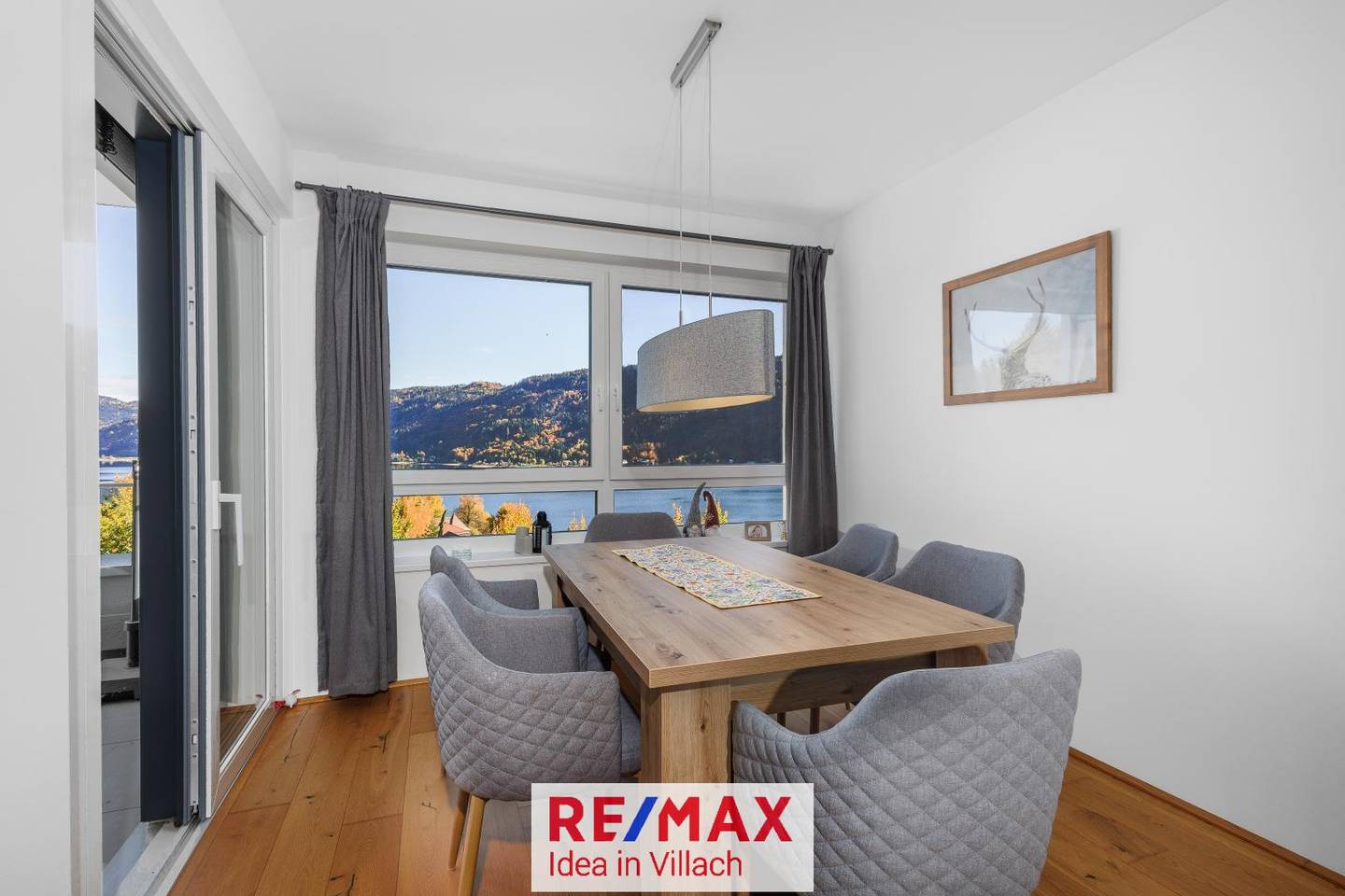 Bright Wohnung with loggia and lake view