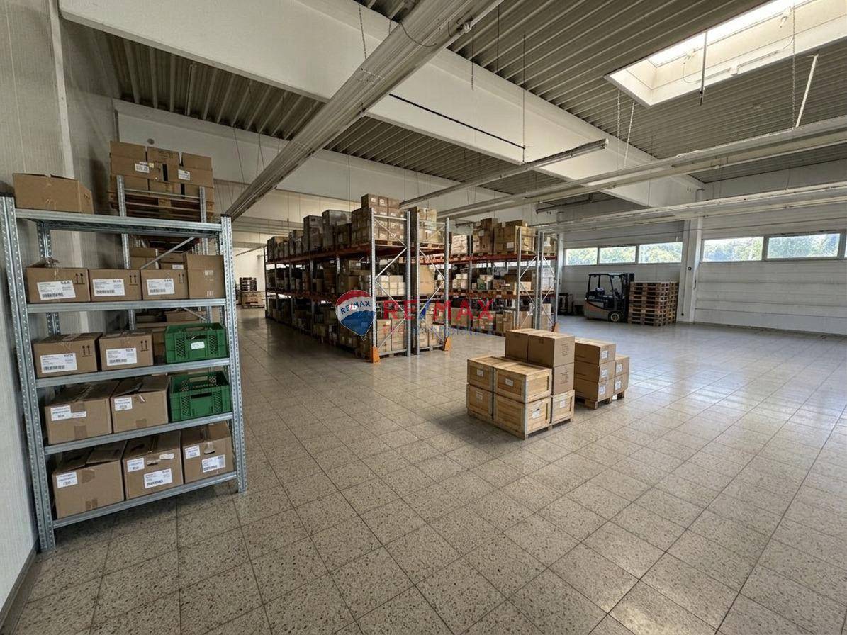 Spacious retail space in busy location Anlegerwohnung