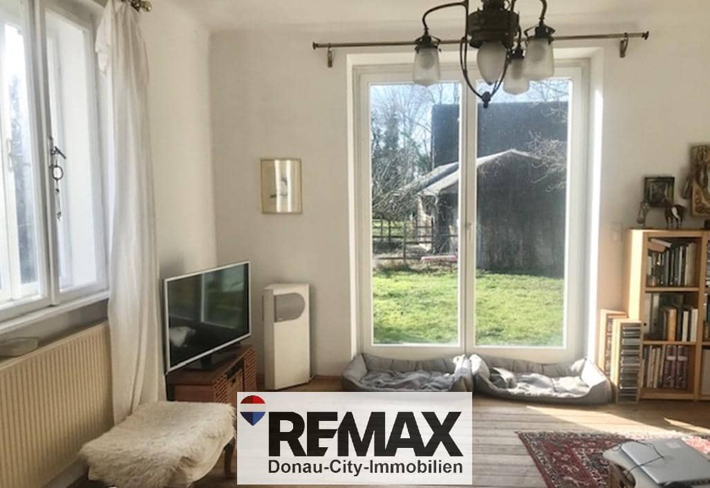 Idyllisch gelegene Wohnung mit Garten und Pferdeboxen