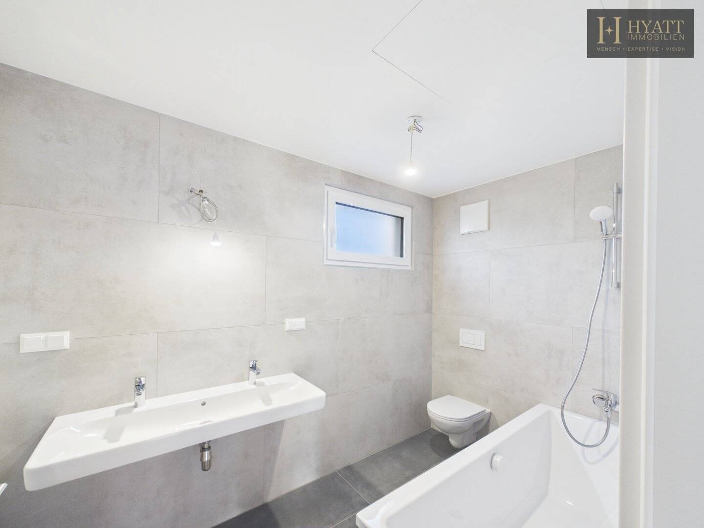 First occupancy: Modern terraced house with garden &amp; terraces in 1210 Vienna, €749.000
