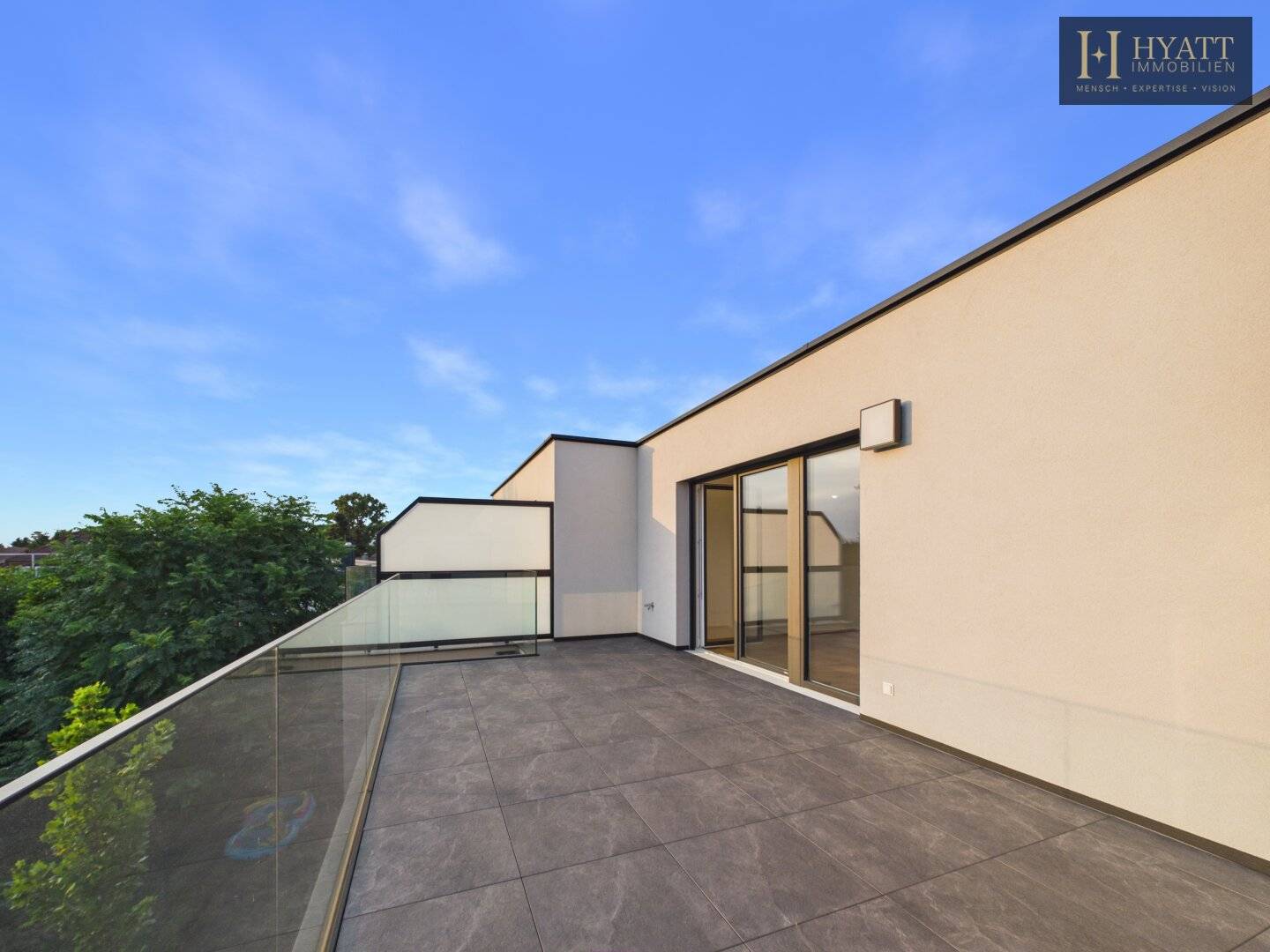 First occupancy: Modern terraced house with garden &amp; terraces in 1210 Vienna, €749.000