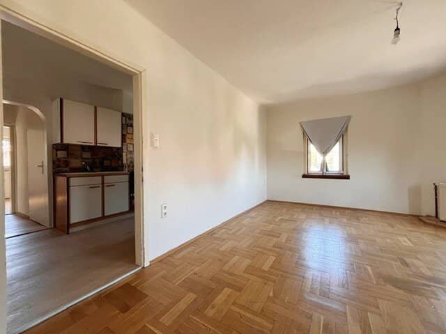 Ruhige helle 3 Zimmerwohnung mit Balkon
