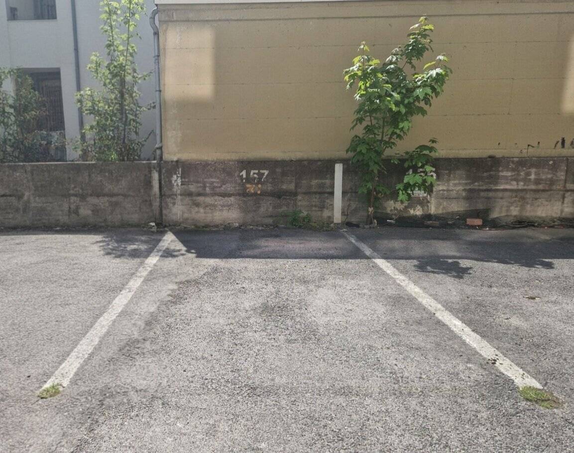 Outdoor parking space in Innsbruck only €60 rent