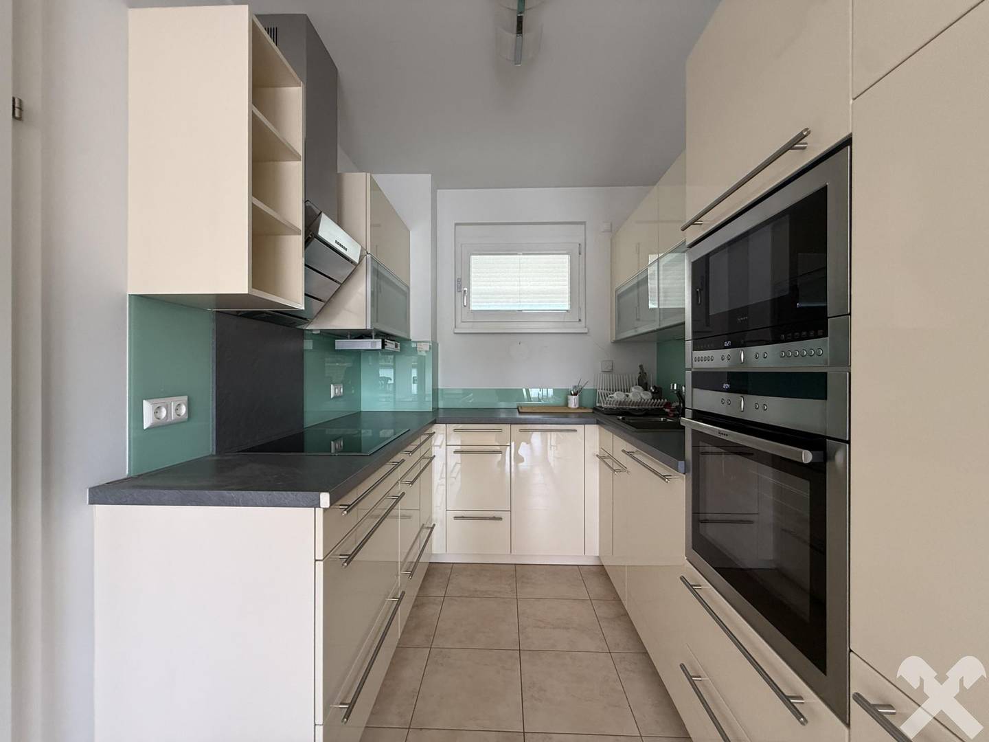 Penthouse mit L Terrasse südost und zwei Parkplätzen