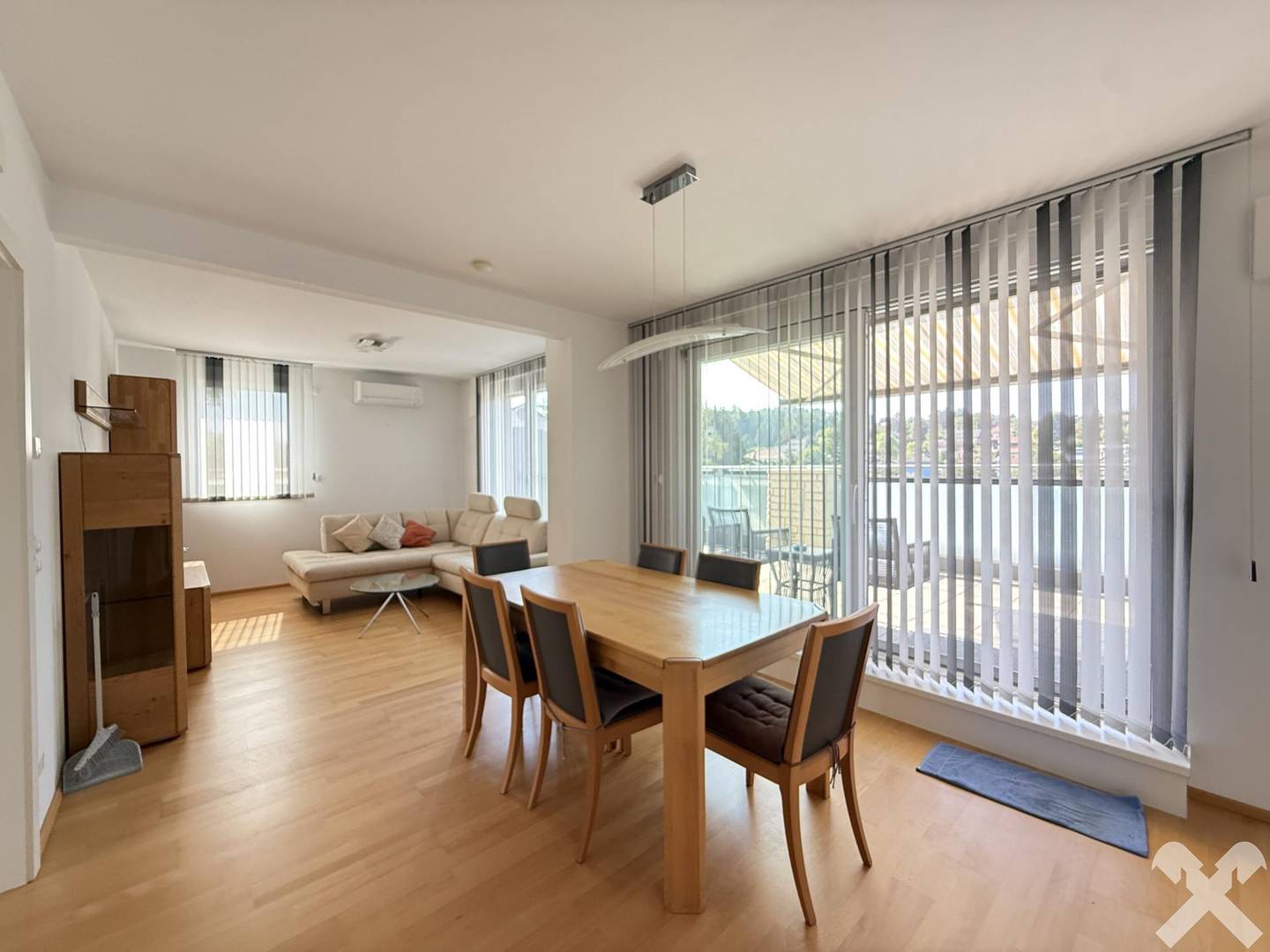 Penthouse mit L Terrasse südost und zwei Parkplätzen