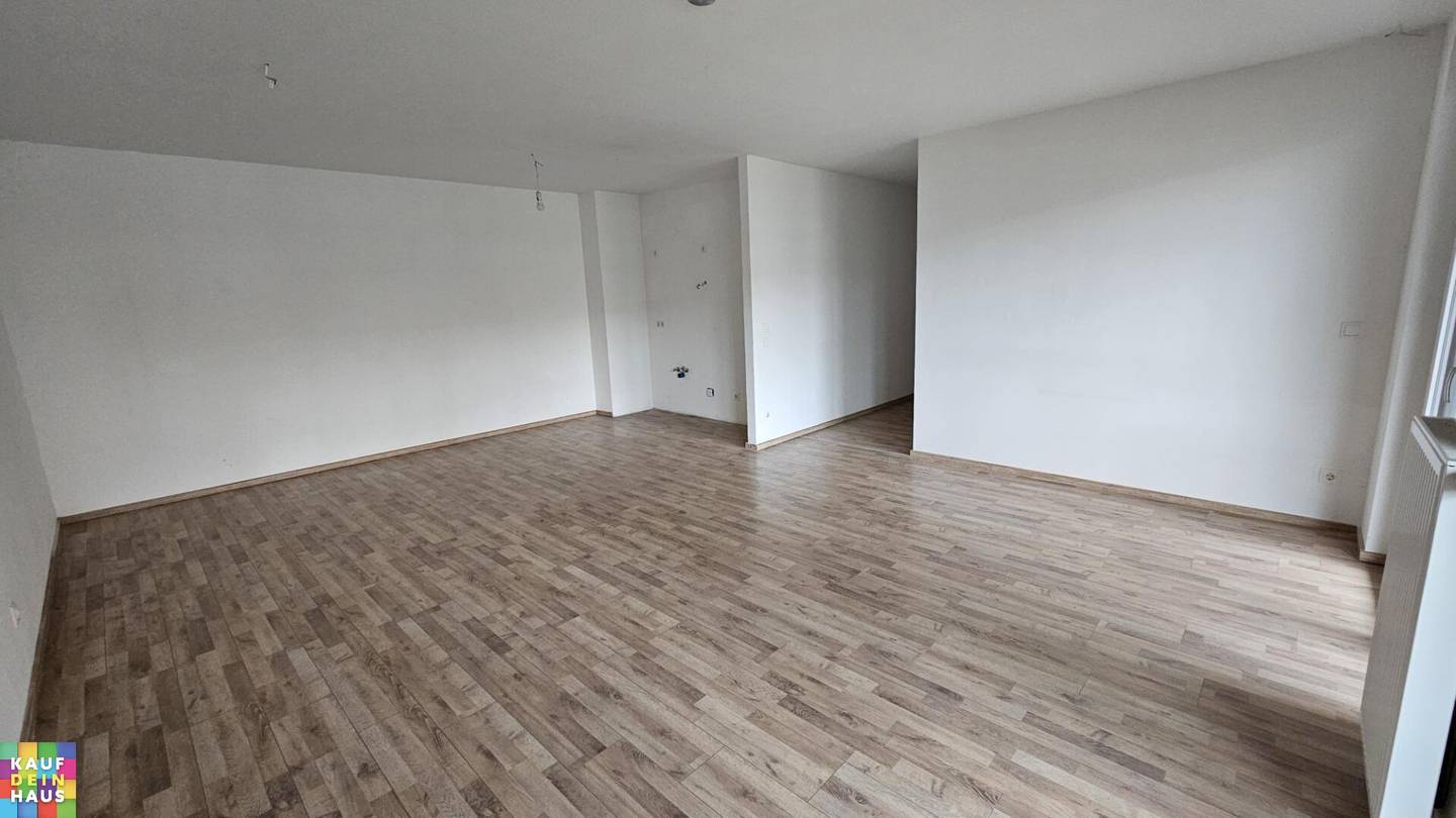 PROMOTION 2 MONTHS RENT FREE 3 ROOM APARTMENT