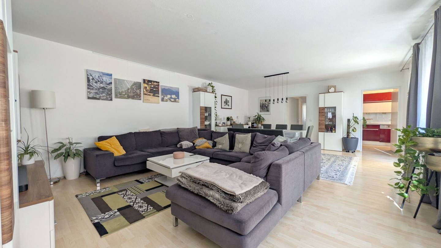 👨‍👩‍👧‍👦 Endlich Platz für alle: 4-Zimmer-Wohnung am Parhamerplatz