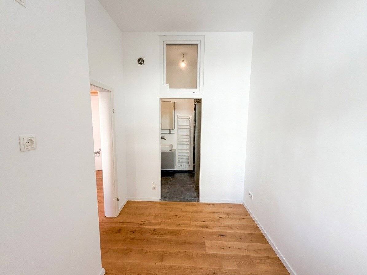 First occupancy apartment, living space and sleeping cabin
