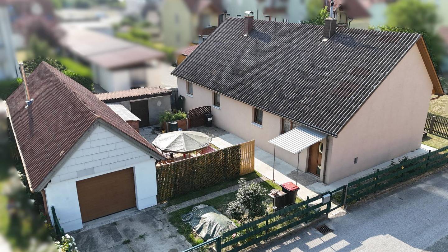 Ruhig gelegenes Erdgeschosswohnung mit Garage und Solaranlage
