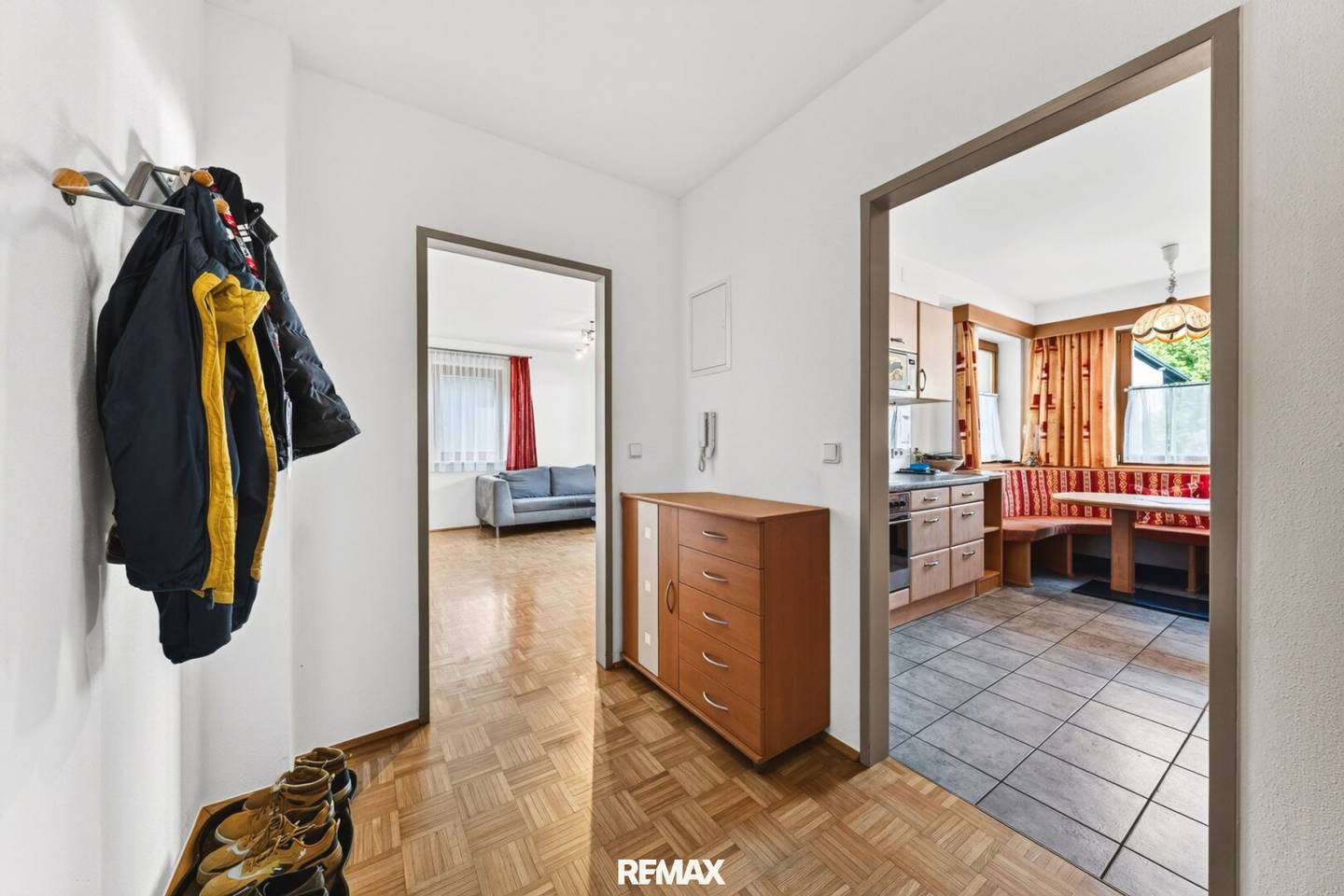 Exclusive 4-room garden maisonette with private garden, terrace &amp; single garage in top location of Brixlegg