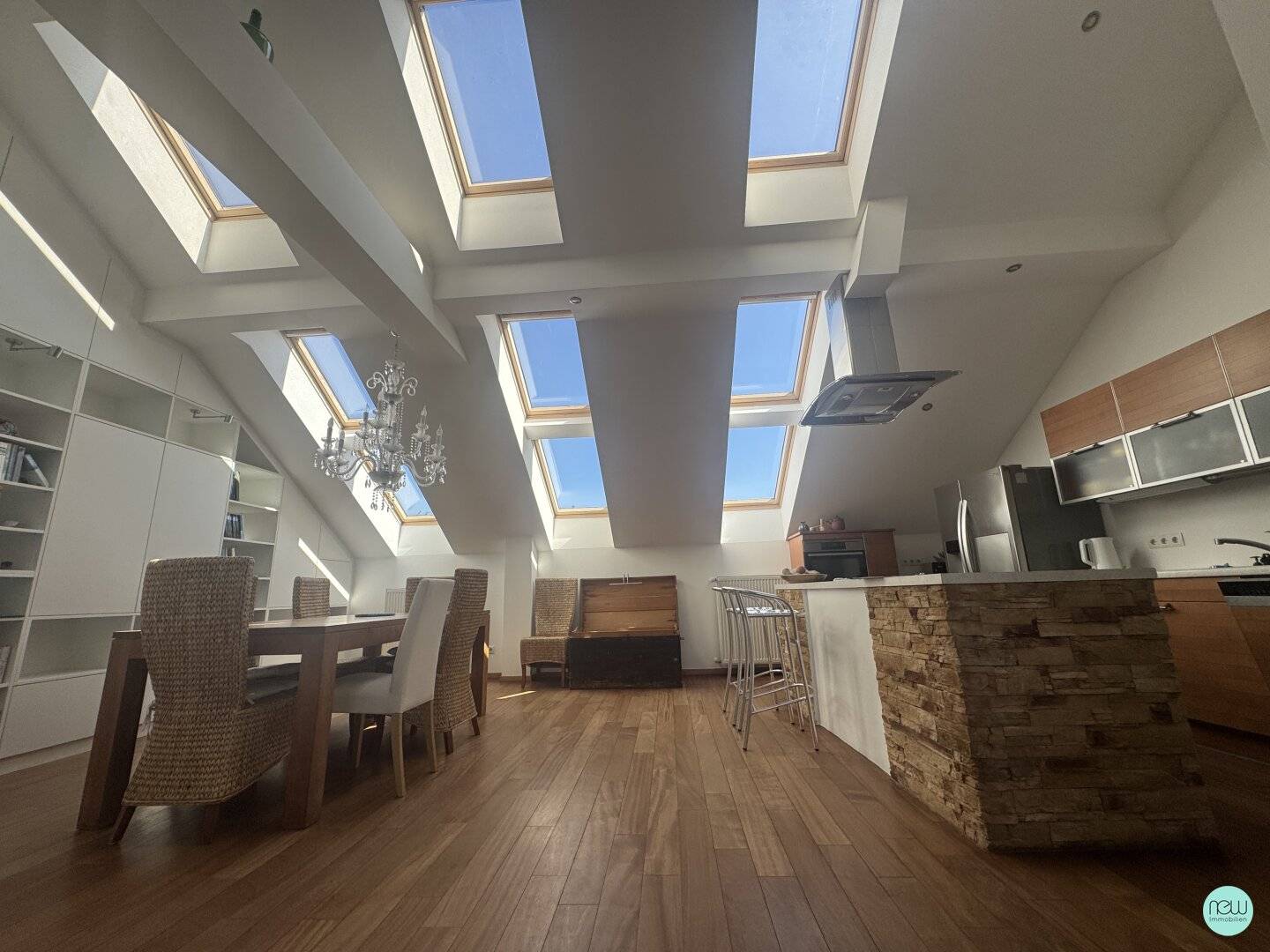 Wide view / Holiday at home / modern, furnished 163 m² attic maisonette + 36 m² terraces