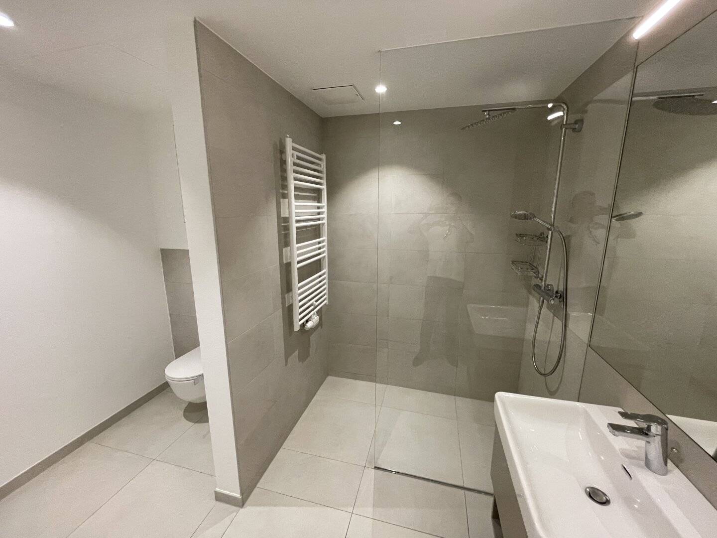 2-ZIMMER-LUXUSWOHNUNG MIT LOGGIA - BEL &amp; MAIN BEIM BELVEDERE