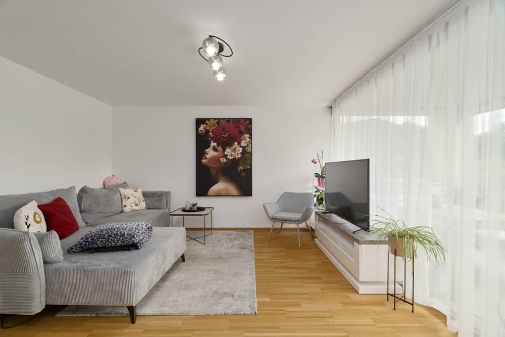 Bright apartment with terrace and underfloor heating