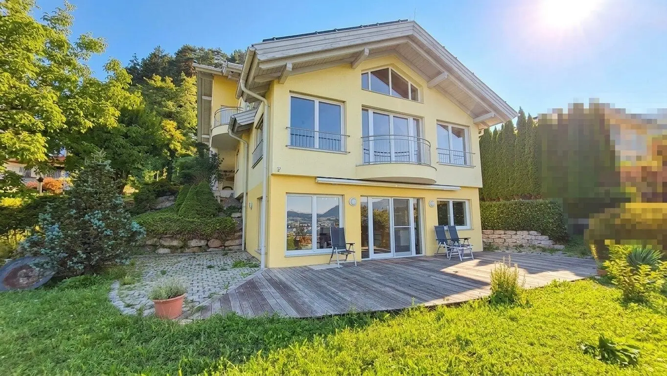 Postkartenblick auf den Millstättersee, exklusive 6-Zi-Villa in Millstatt.