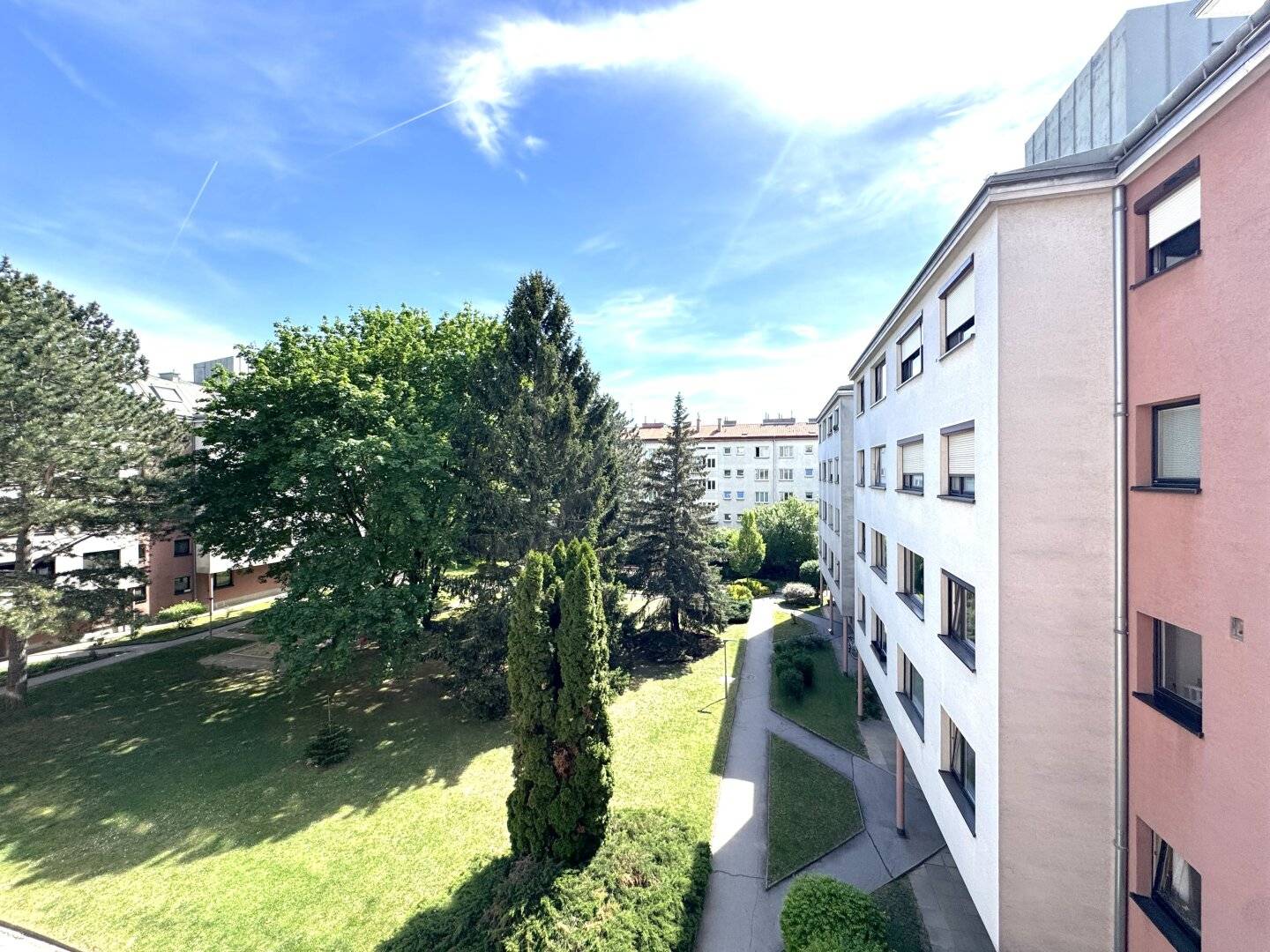 FAMILY APARTMENT WITH SUSTAINABLE QUALITY OF LIFE - NEAR PERCHTOLDSDORF