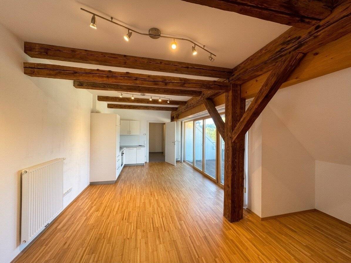 Beautiful attic apartment in a quiet location