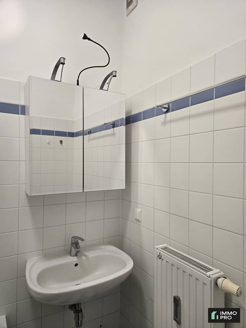 Zentrale 3-Zimmer-Wohnung mit Balkon AB SEPTEMBER
