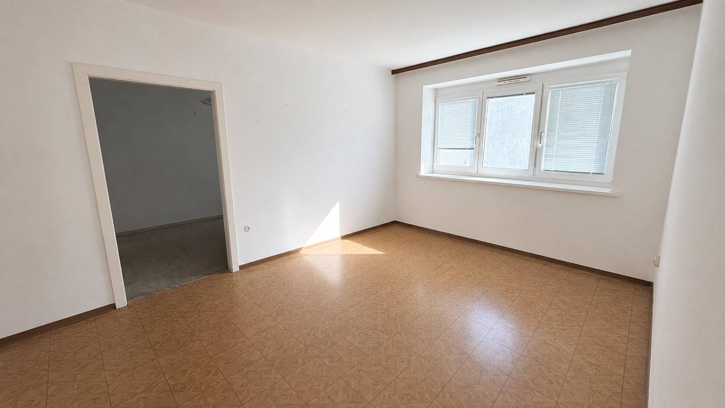 Renovation-needed and bright 2-room new build apartment in a good location