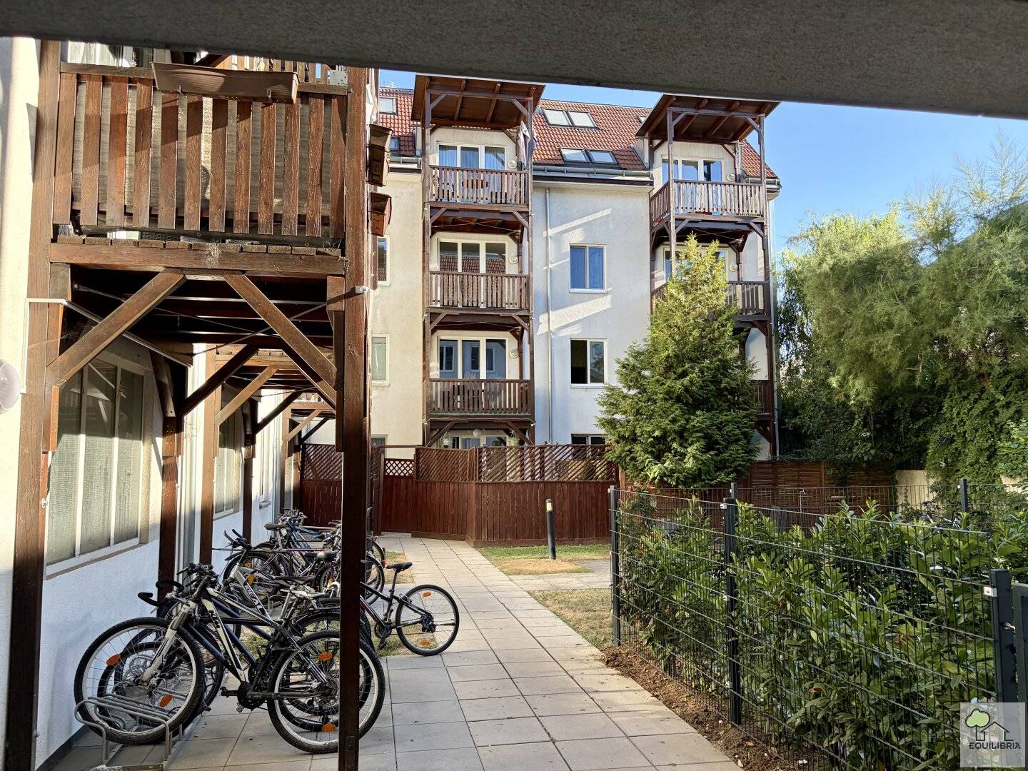 Modern, completely renovated 2-room apartment with quiet courtyard balcony in Stockerau