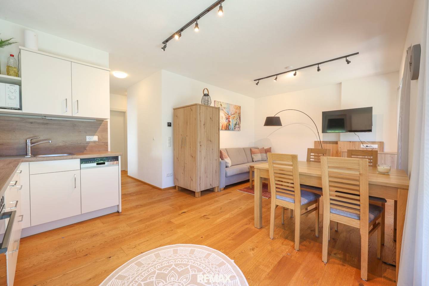 Hochwertig und charmant - perfekt aufgeteilte 3-Zimmer Gartenwohnung in Ski Amade!