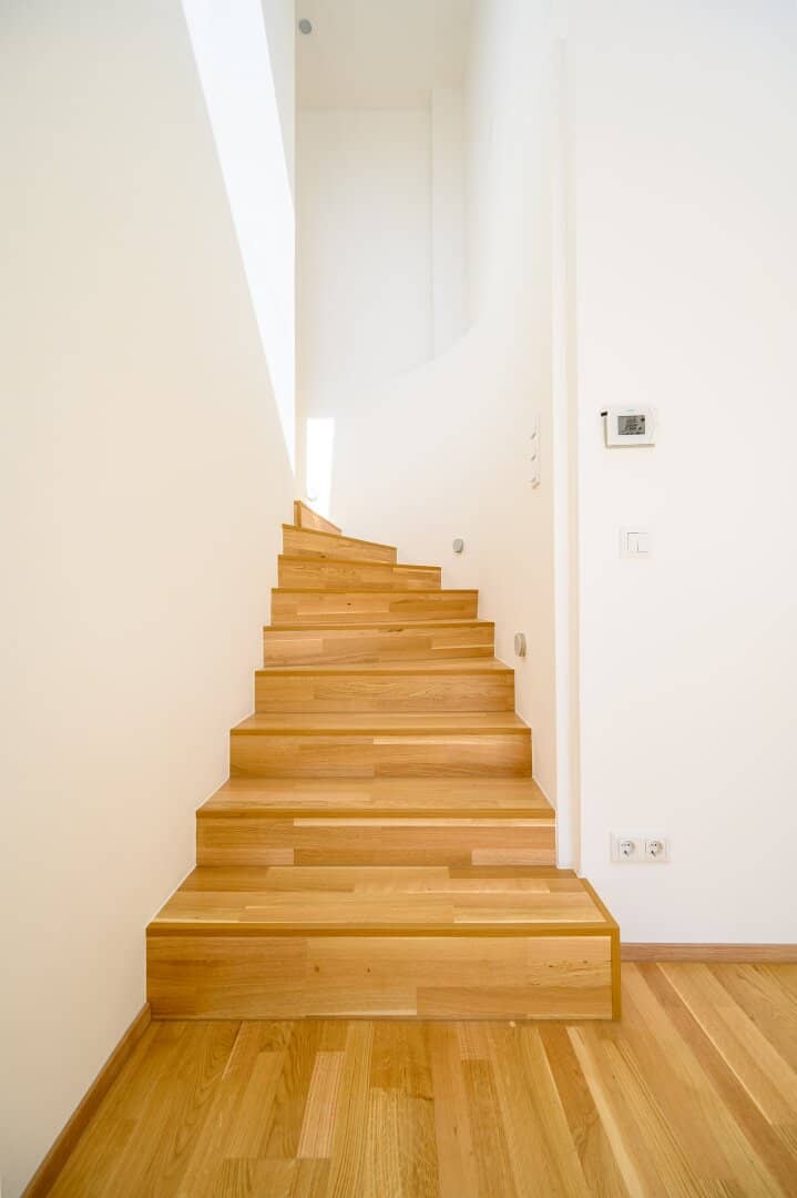 Very bright attic apartment in first occupancy after renovation near Meidlinger Markt