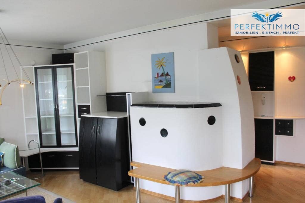 Sunny 3-room apartment with garage and parking space