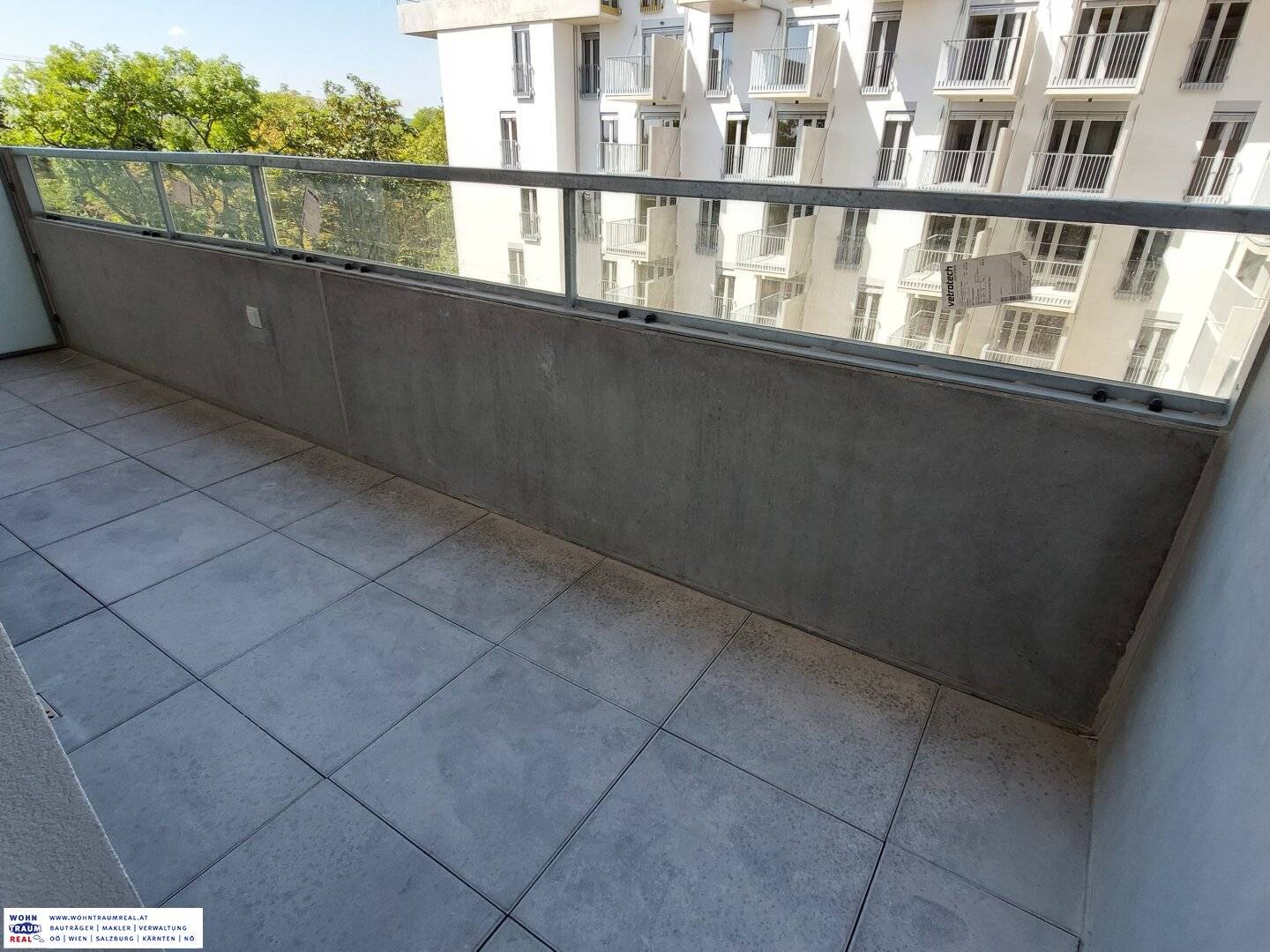 Attraktive 2-Zimmer-Wohnung mit Grünblick nähe U3 – NEUWERTIG