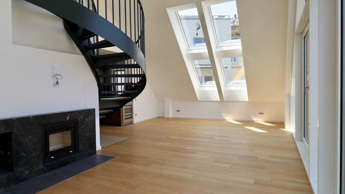 Representative living on two levels with two terraces in 1040 Vienna