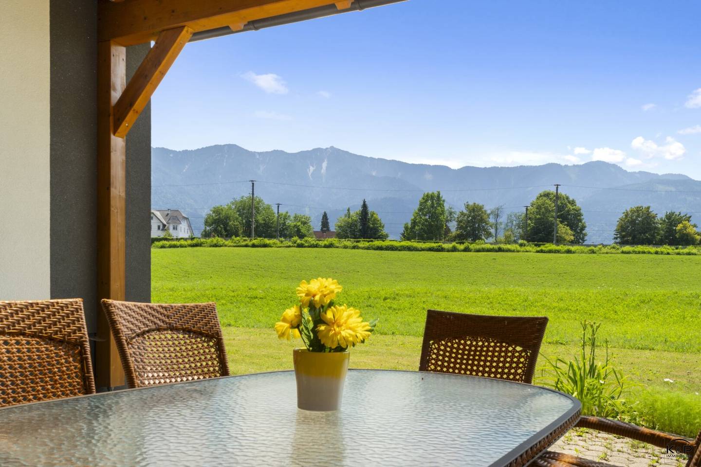 Koffer packen und einziehen – wunderschönes Wohnen zwischen Villach und Finkenstein. Ein Zuhause zum Ankommen, Wohlfühlen und Genießen!
