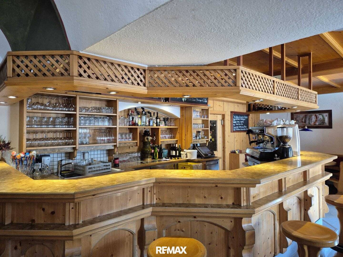 Traditionsgasthof/Restaurant inkl. 220 m² Wohnung im Naturpark Zirbitzkogel - Grebenzen