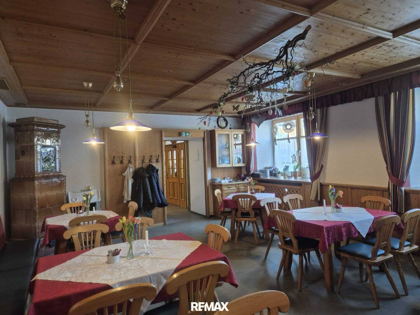 Traditionsgasthof/Restaurant inkl. 220 m² Wohnung im Naturpark Zirbitzkogel - Grebenzen