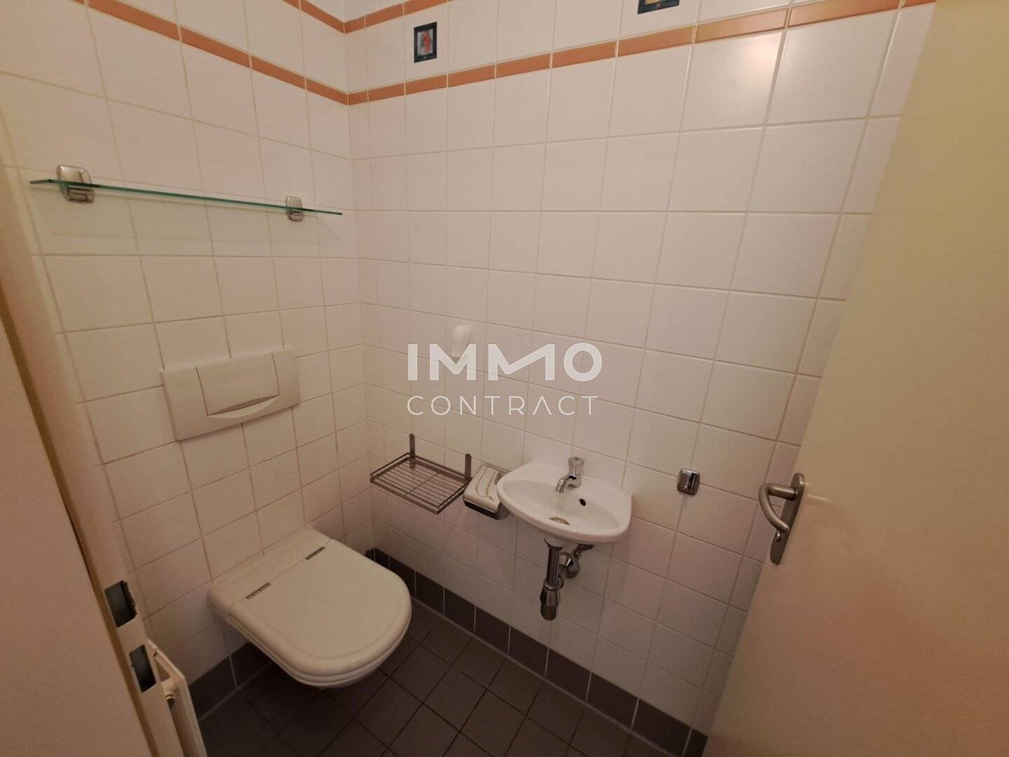 Ruhige und sonnige 2-Zimmer Wohnung mit Terrasse in Nähe der Donaulände - Kaisergasse 12 - 14 ,  Top 1