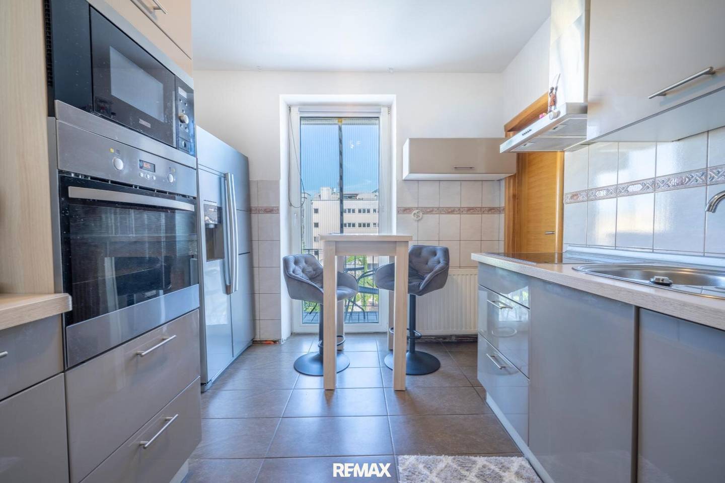 Living near the Salzach - 4-room apartment with two balconies in Salzburg