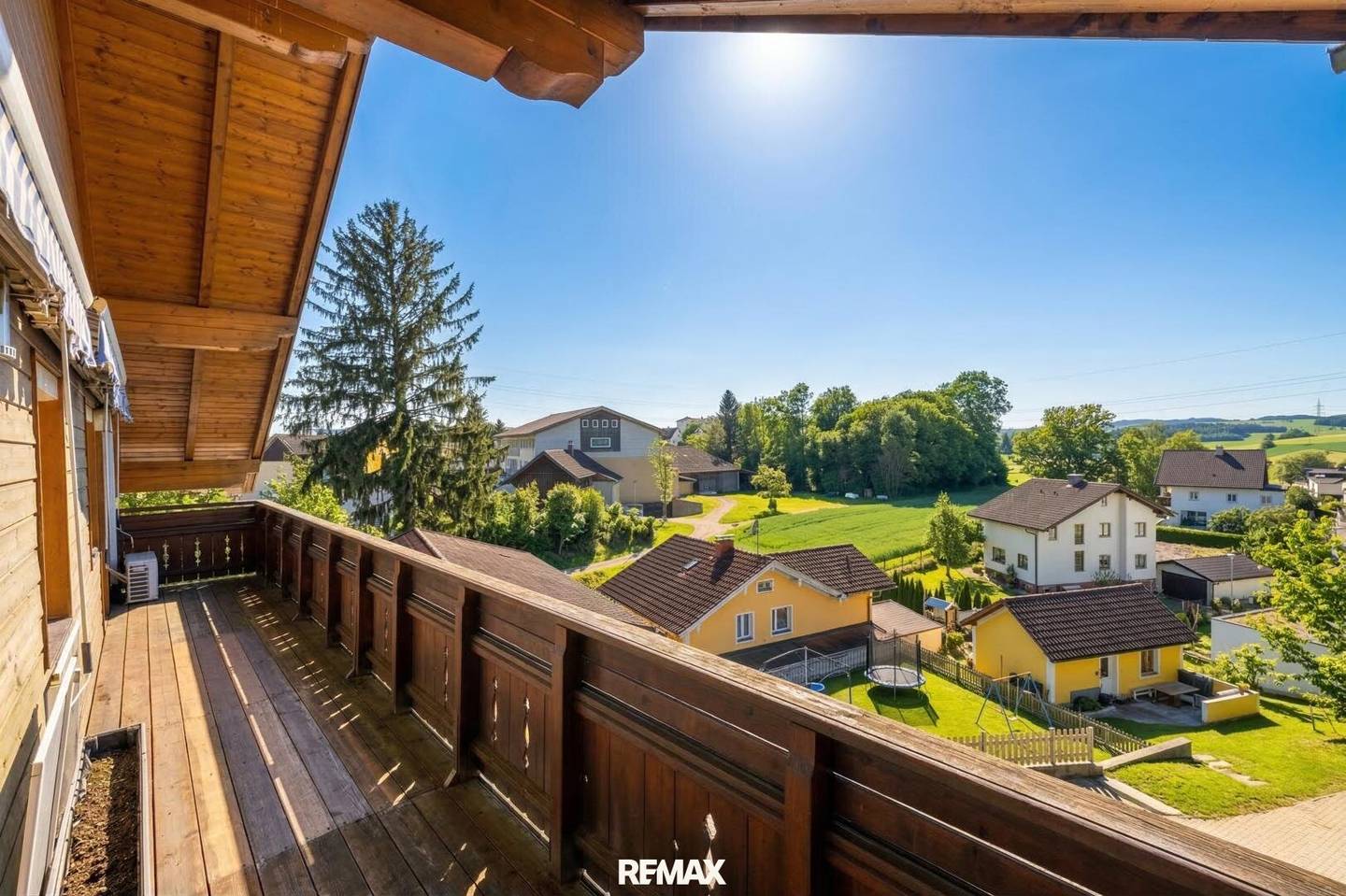 Zentral gelegenes Wohnhaus auf zwei Etagen mit Potenzial - in Neumarkt am Wallersee