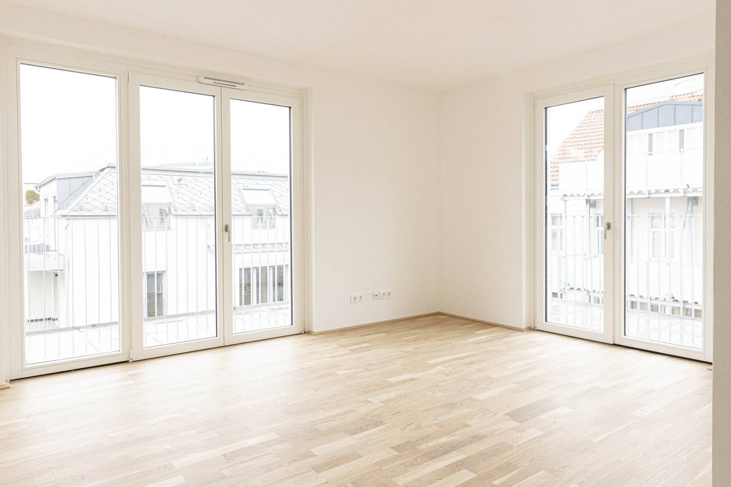 from September: Modern 4 room apartment I with 2 balconies