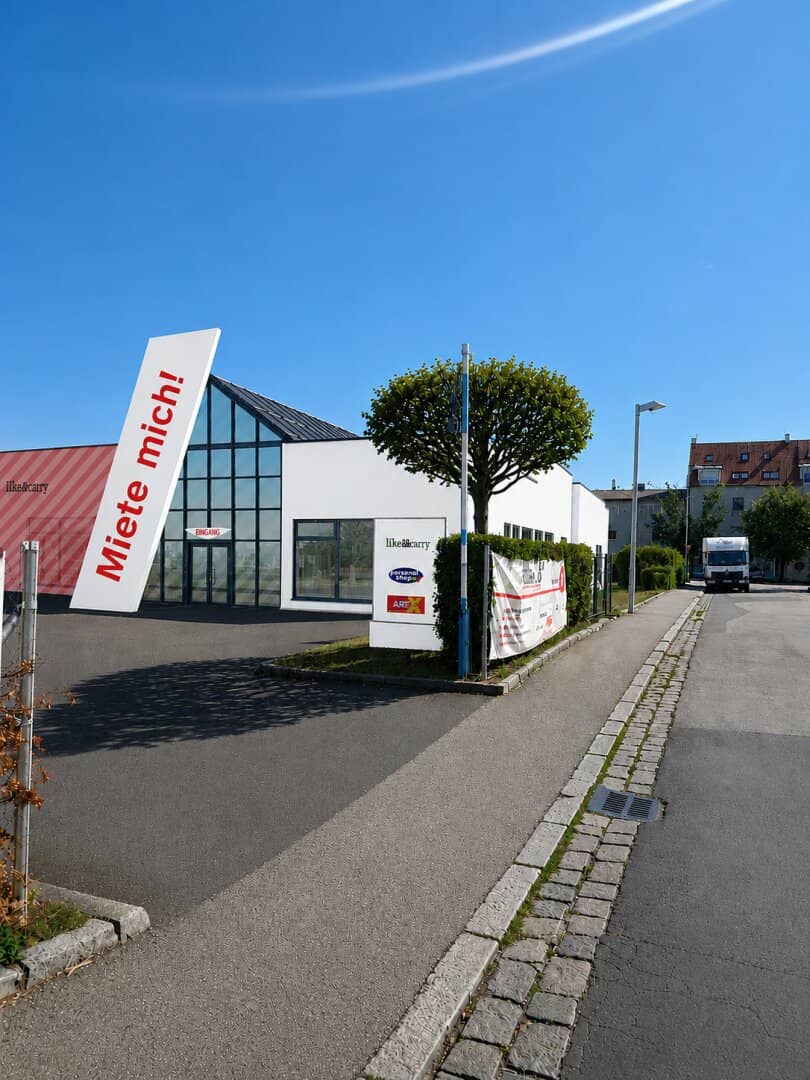 Top commercial space in a high-traffic location for rent