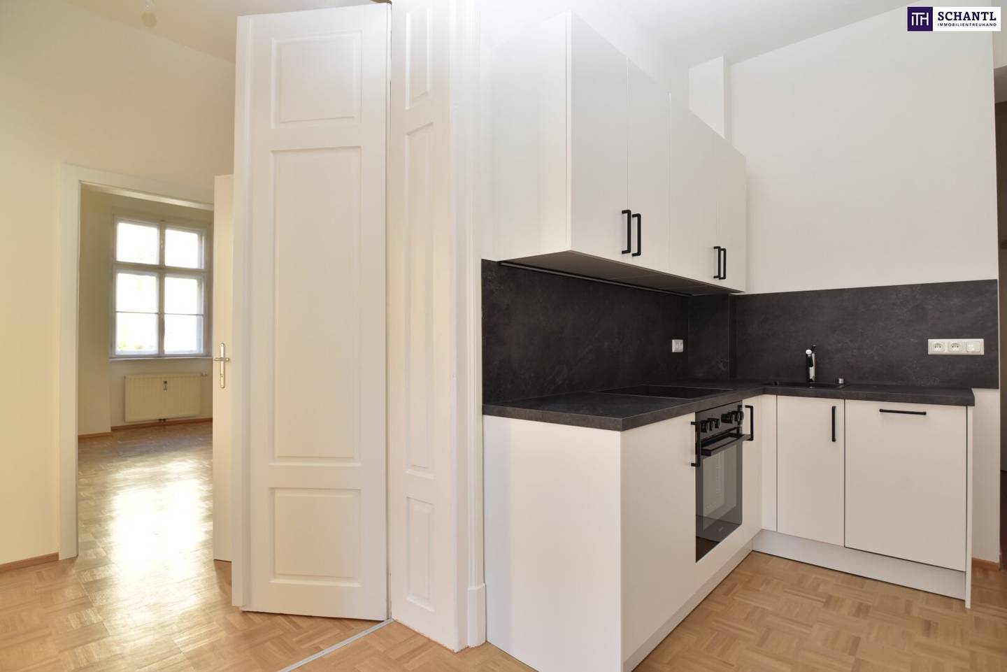 City Office Graz 57 m² | 3 rooms | Elevator | Kitchen | Stylishly and Modernly Renovated