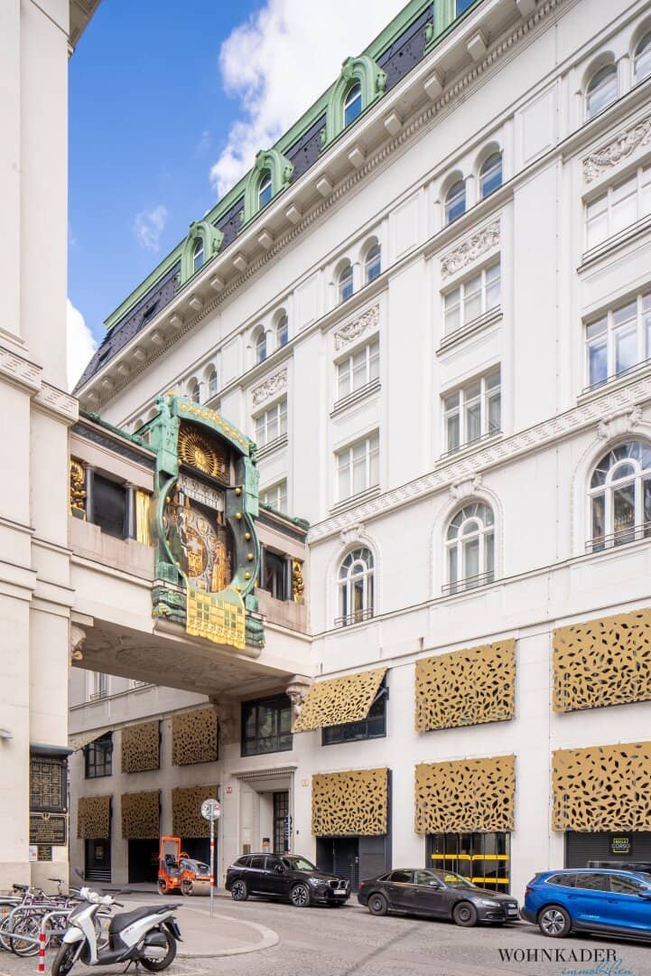 High-Class Living in the Heart of Vienna - Exclusive, fully furnished apartment in renowned building at Hoher Markt
