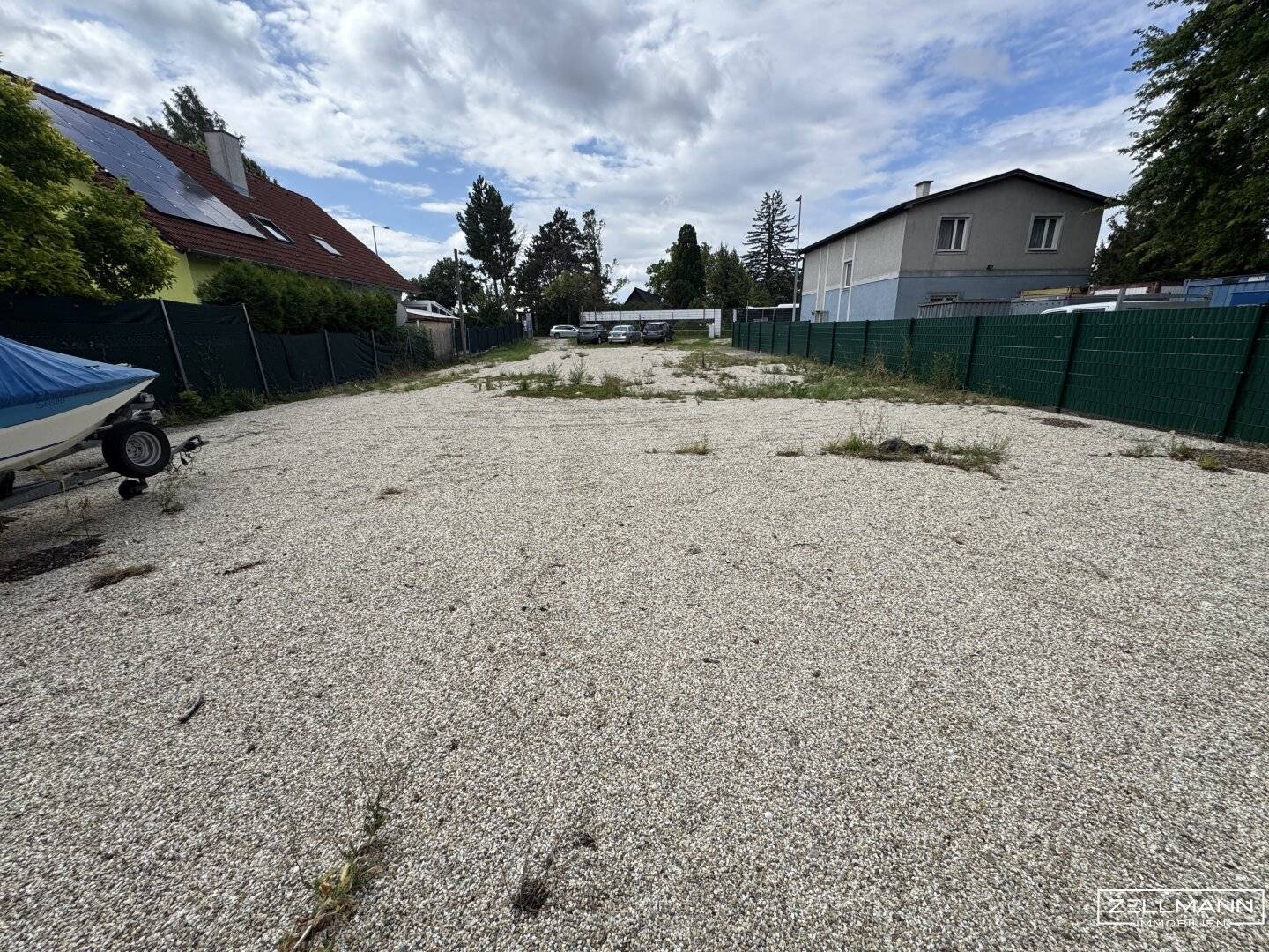 Commercial plot and parking space for rent | ZELLMANN IMMOBILIEN