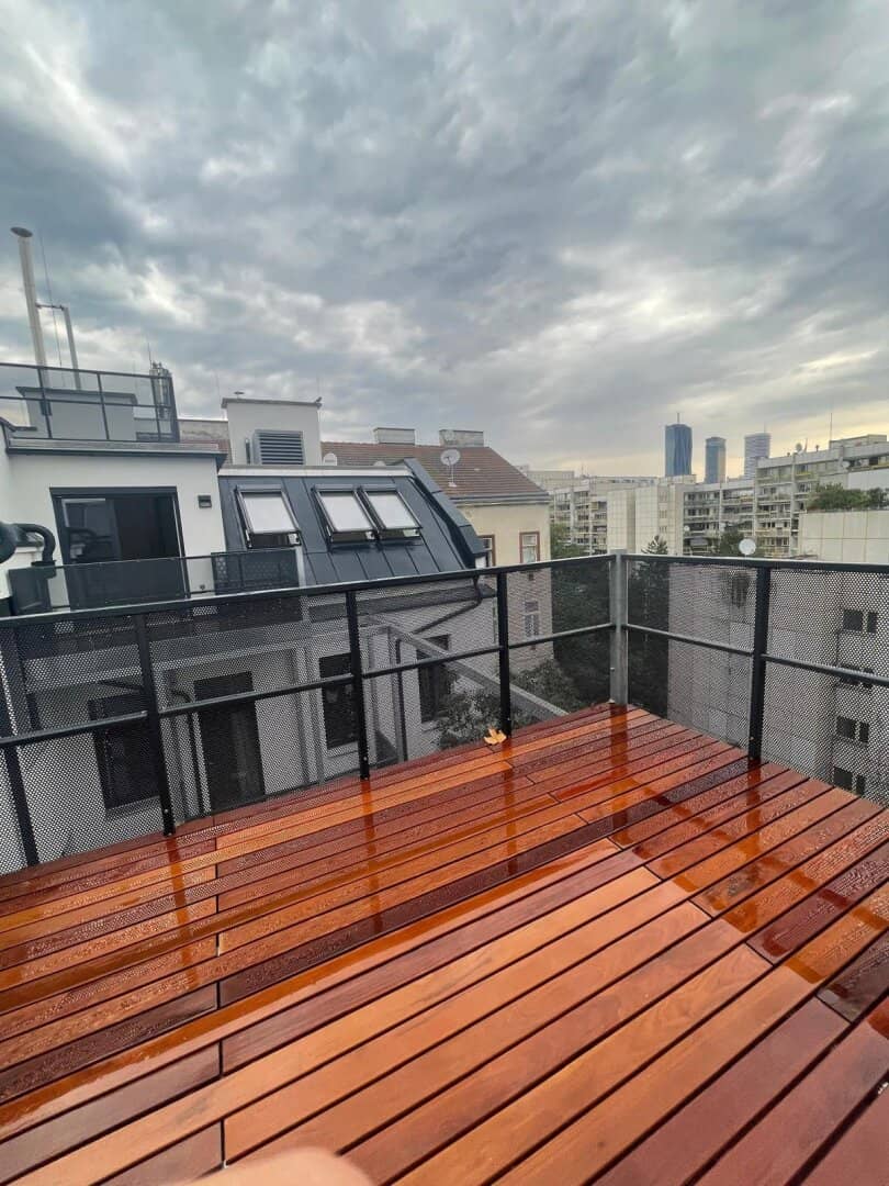 First occupancy: Newly built 3-room attic apartment with balcony