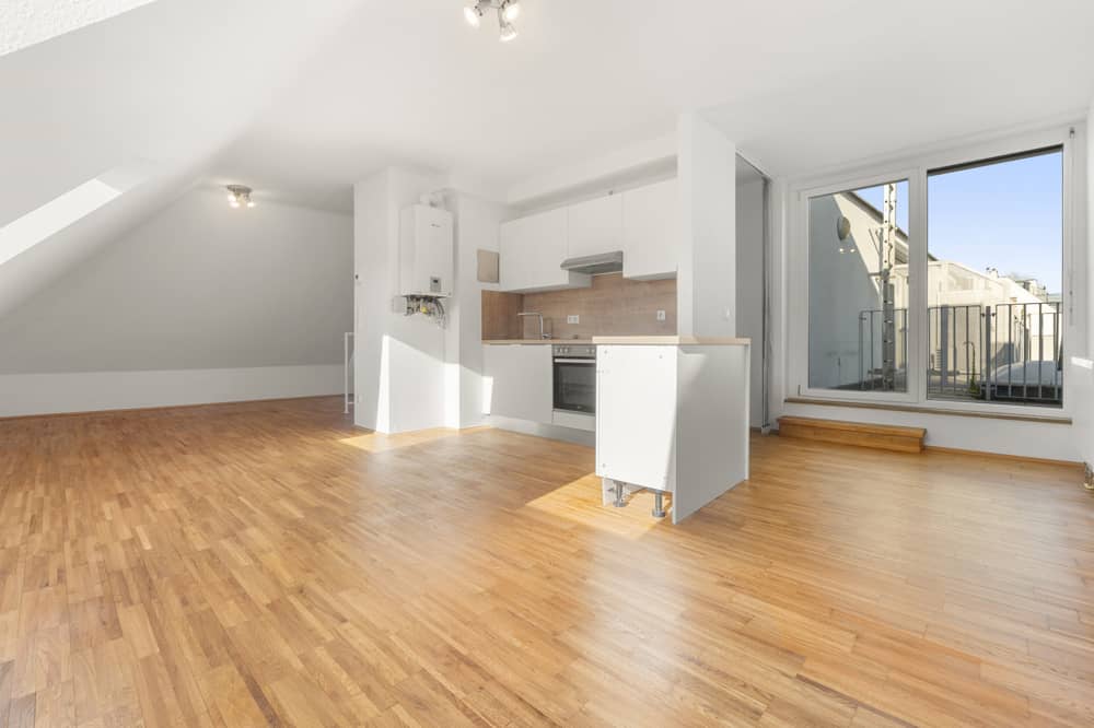 Bright maisonette apartment with roof terrace and period charm