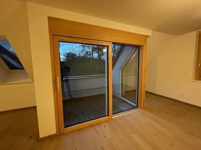 ZEHENSDORF - KLIMATISIERTE 3-ZIMMER-NEUBAU-WOHNUNG - 69m² - BALKON