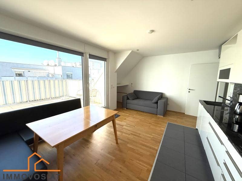 Klimatisierte Dachgeschosswohnung mit zwei Terrassen
