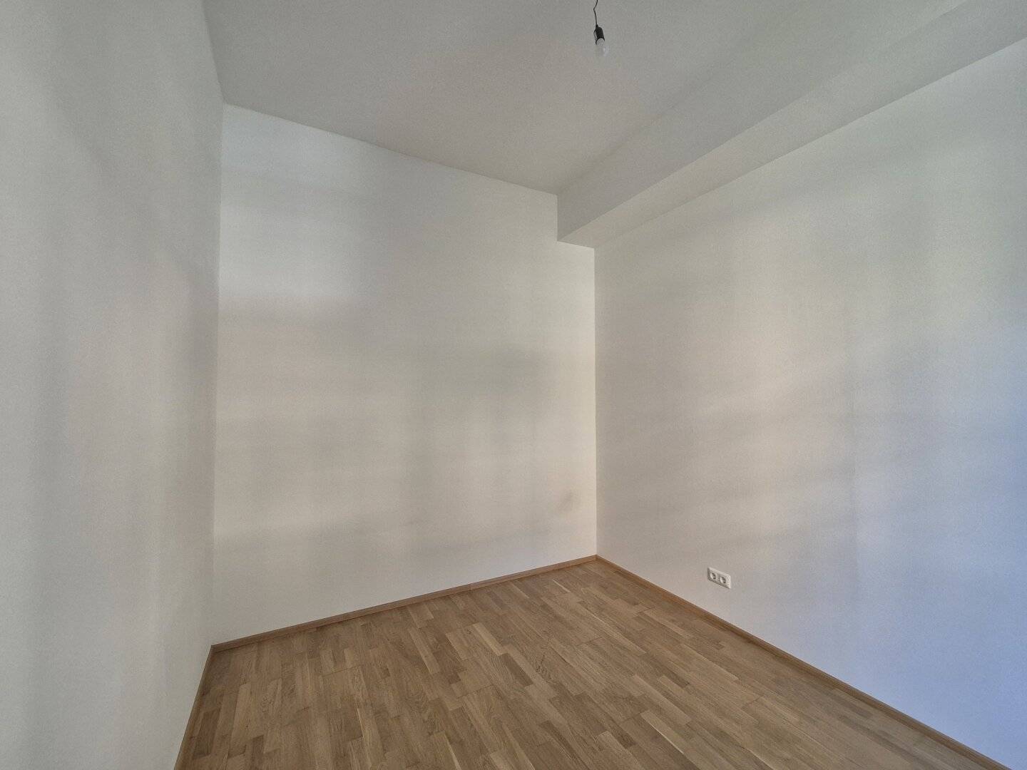 First occupancy after renovation Dreamlike 2-room apartment in Graz city center location!