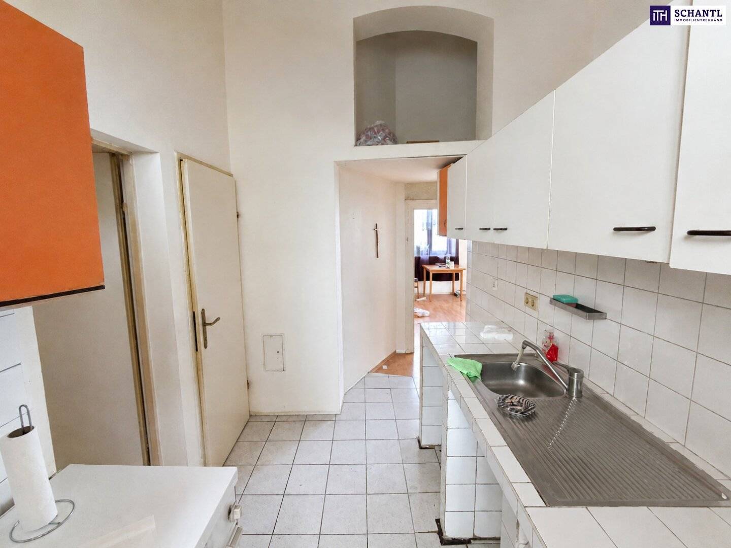 Renovation project with potential in a classic Viennese Gründerzeit building
