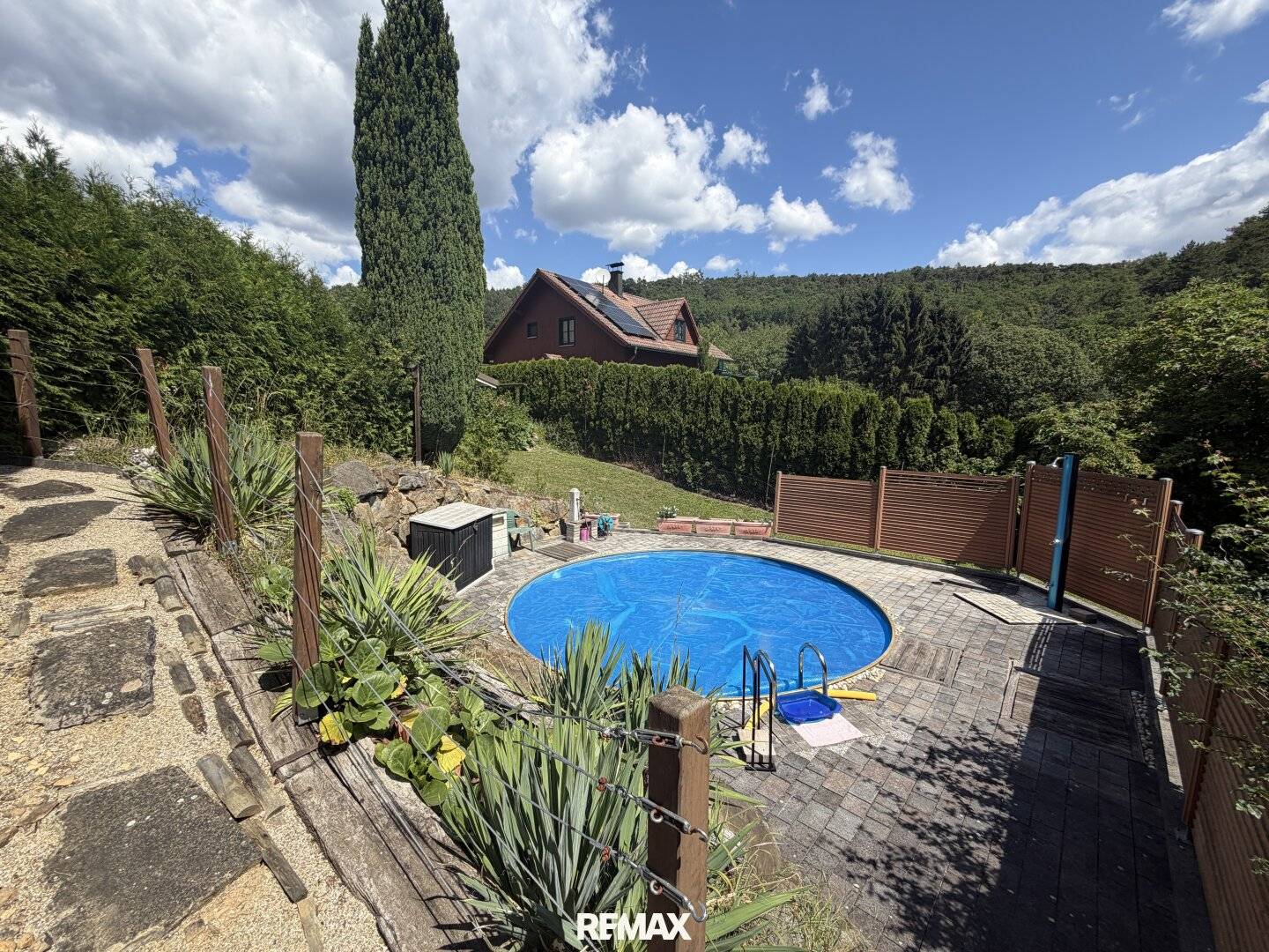 Baugrundstück mit Pool und Gartenoase in Unterwölbling