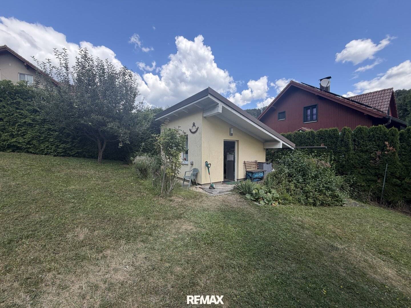 Baugrundstück mit Pool und Gartenoase in Unterwölbling