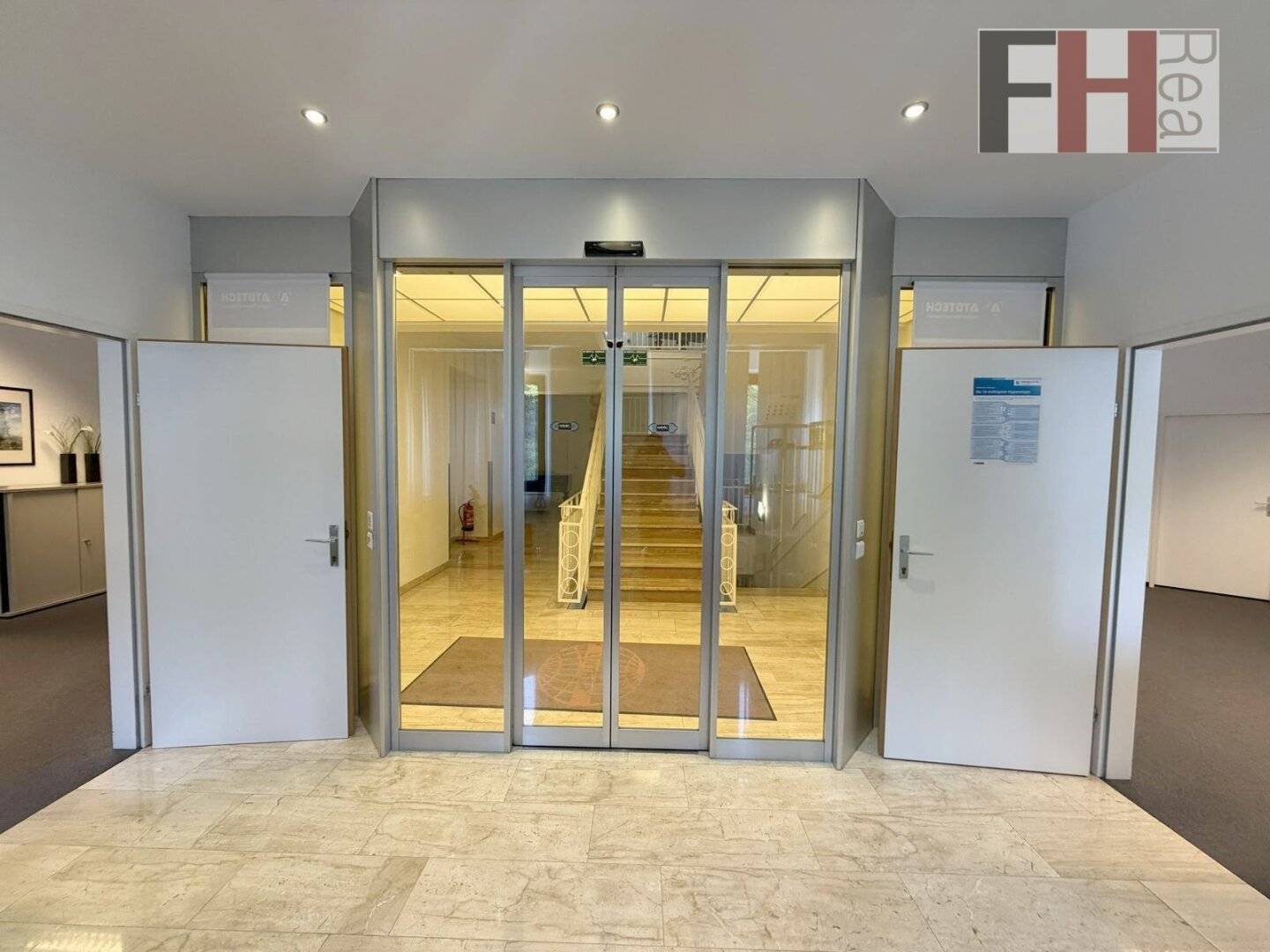 Büroflächen/Kanzlei-/Praxisräumlichkeiten in Purkersdorf, gesamt ca. 229m², gute Verkehrsanbindung, Parkplätze inklusive!