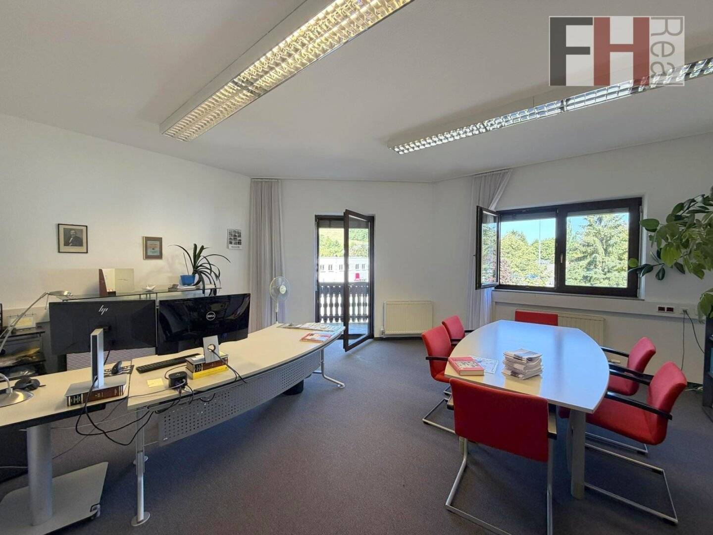 Büroflächen/Kanzlei-/Praxisräumlichkeiten in Purkersdorf, gesamt ca. 229m², gute Verkehrsanbindung, Parkplätze inklusive!