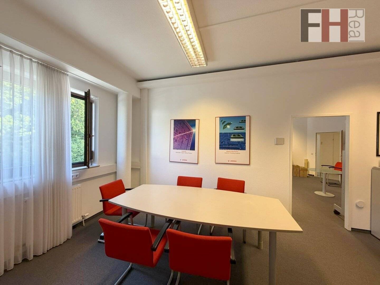 Büroflächen/Kanzlei-/Praxisräumlichkeiten in Purkersdorf, gesamt ca. 217m², gute Verkehrsanbindung, Parkplätze inklusive!